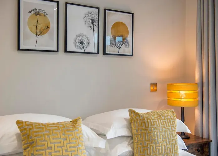 The Quadrant - The Botanical Suite